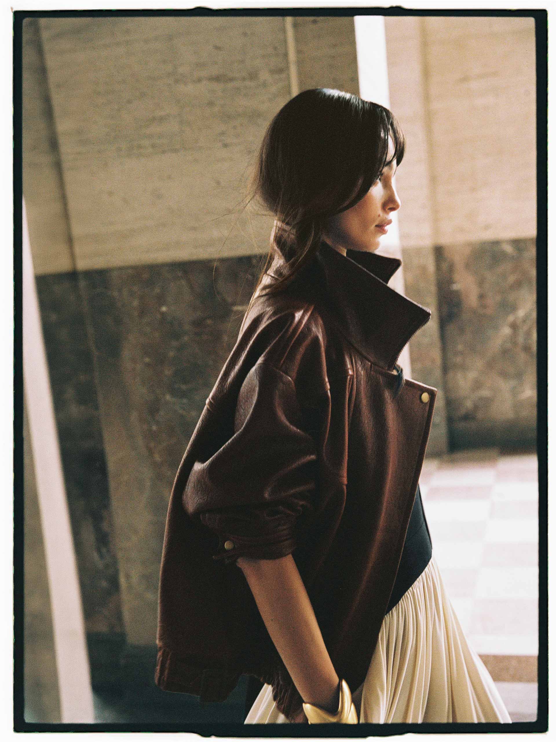 reiss-holding-ss26