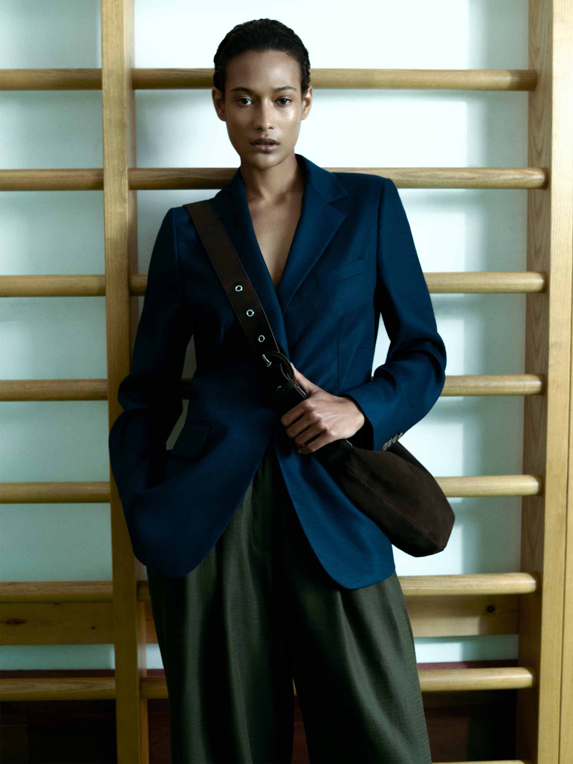 whistles-holding-main